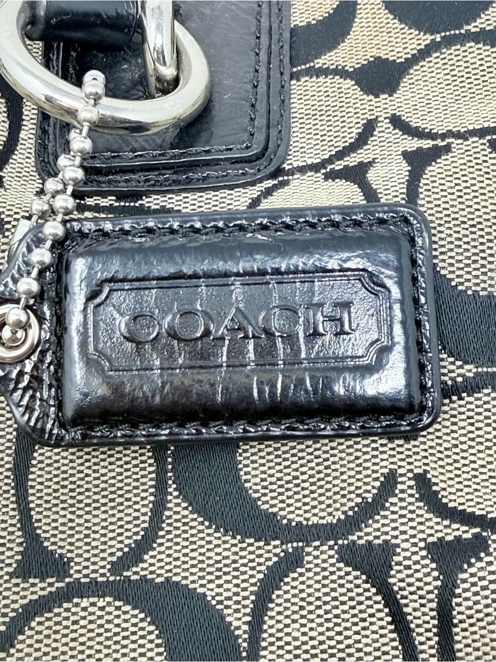 Coach Signature Logo Tote Bag Beige Black Zip Closure Bag Charm Pockets - Picture 5 of 14